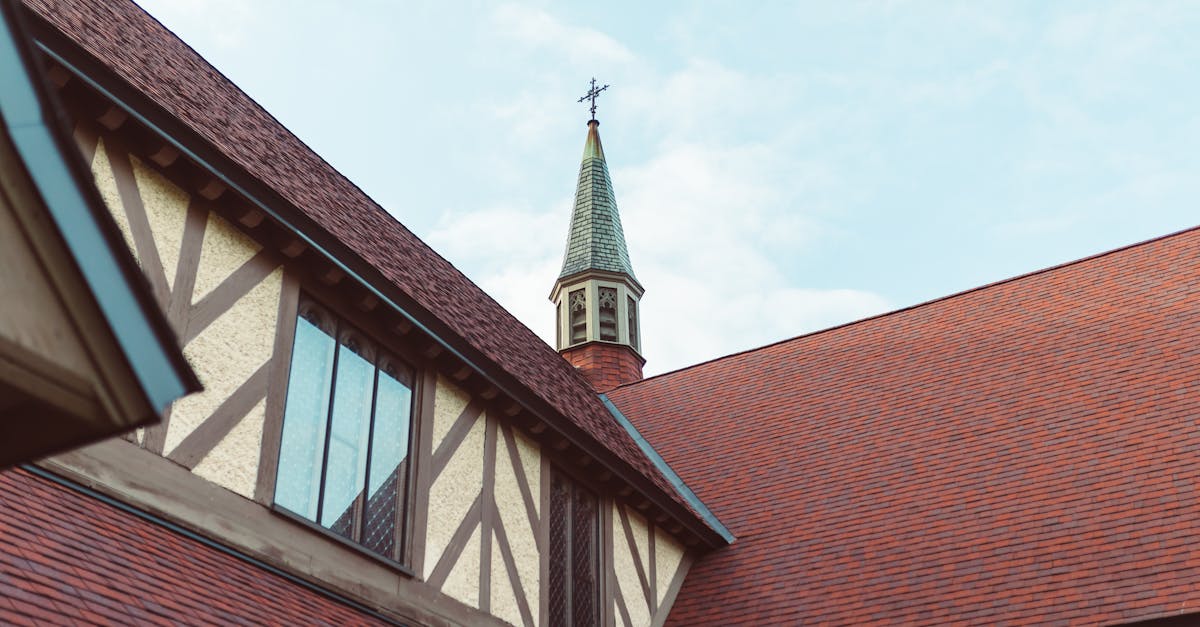 Seasonal Factors and Their Effect on Commercial Roofing Pricing